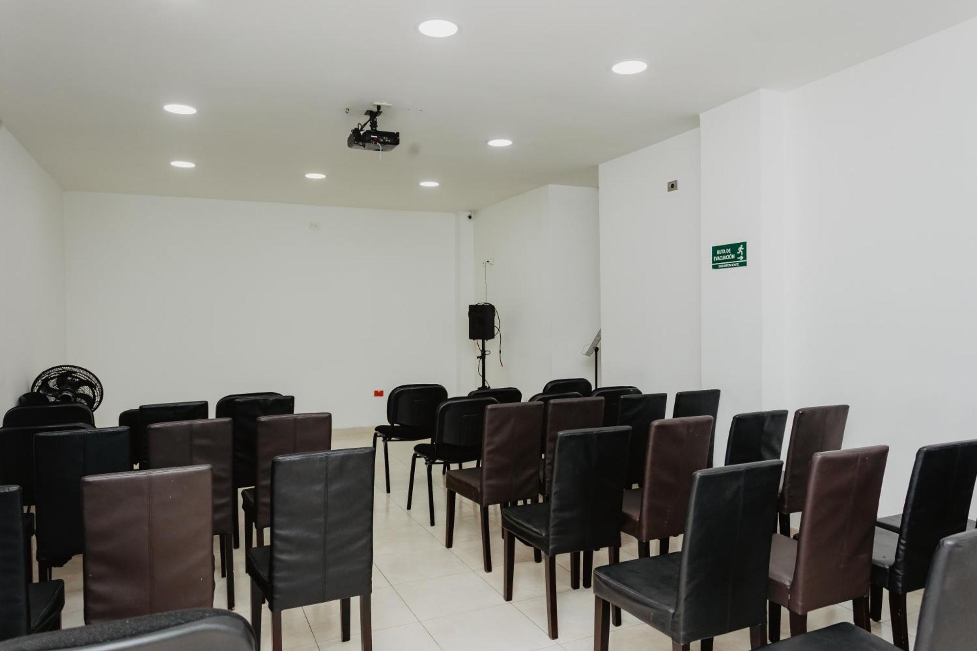 Plataneras Plaza Hotel *