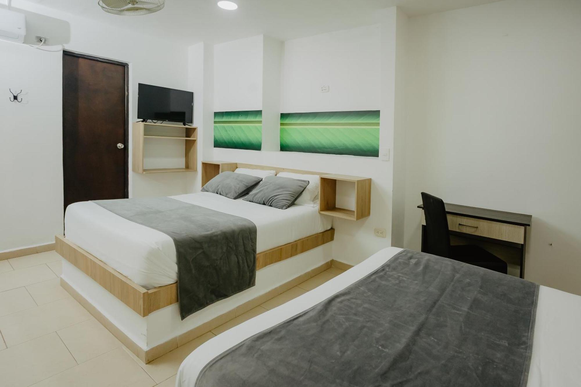 Hotel Plataneras Plaza